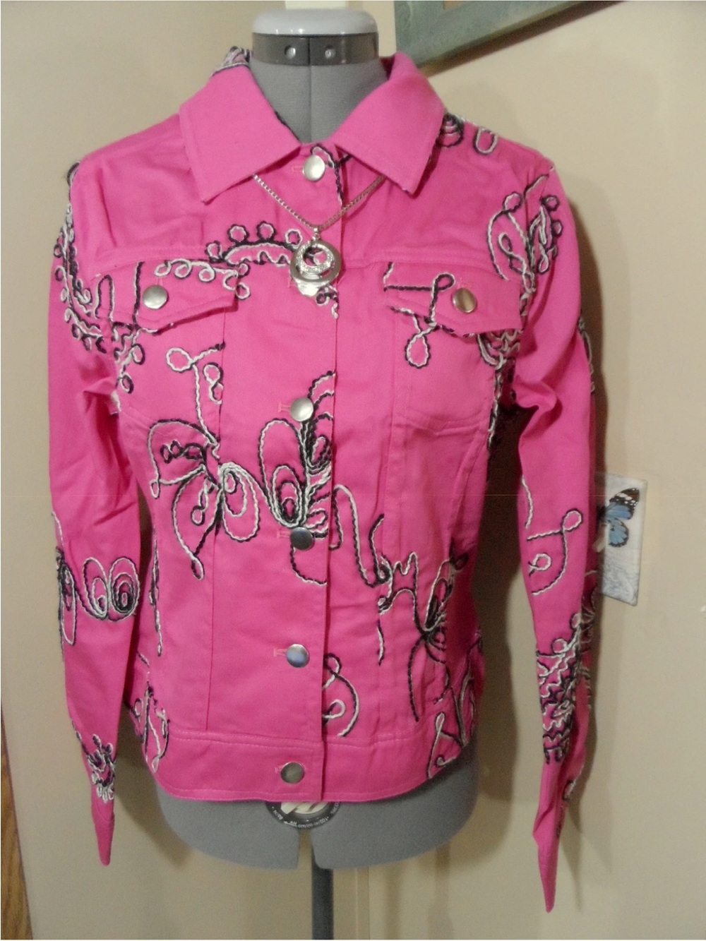 Anne Carson Medium Hot Pink Embroidered Snap-Front Jacket-GORGEOUS